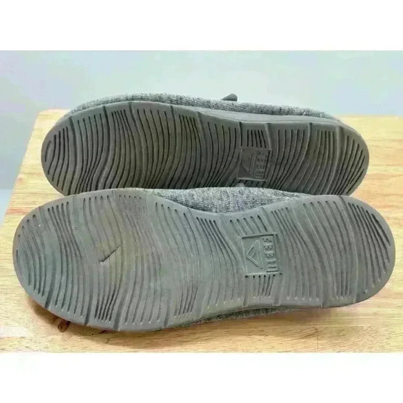 Reef Men's Gray Cushion Coast Slip-On Lightweight Knit Shoes - Size 11 - Picture 8 of 9